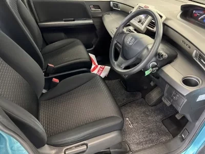 Honda Freed Spike