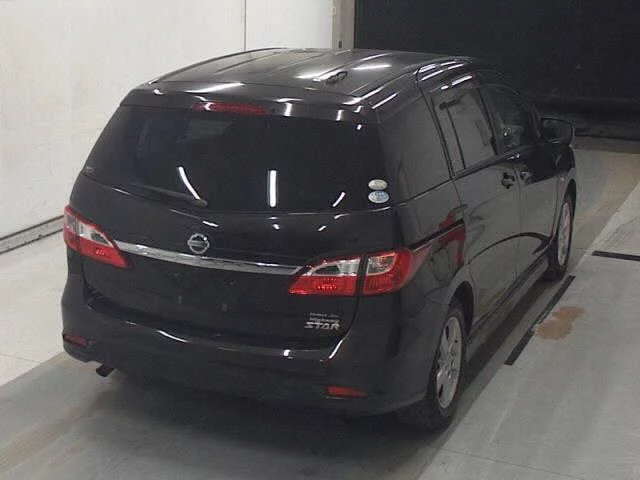 Nissan Lafesta  с аукциона в Японии
