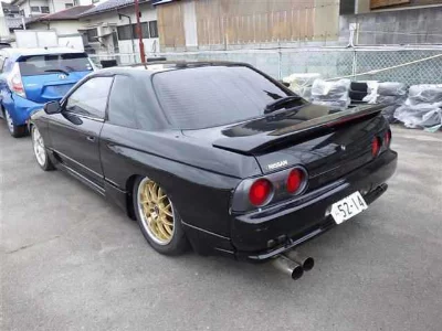 NISSAN SKYLINE