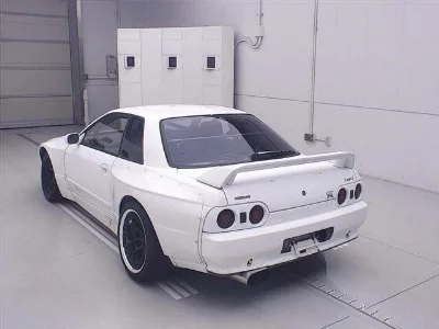 NISSAN SKYLINE
