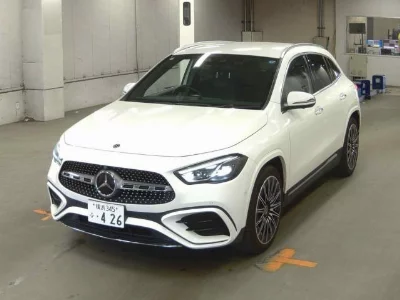 MERCEDES BENZ GLA