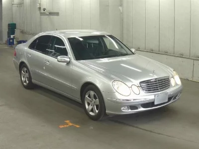 MERCEDES BENZ E CLASS
