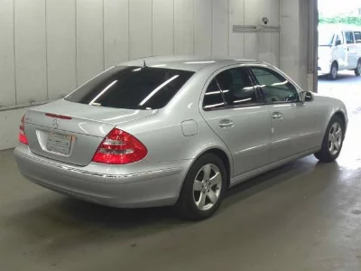 MERCEDES BENZ E CLASS