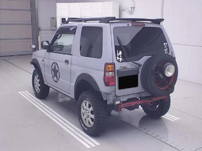 MITSUBISHI PAJERO MINI
