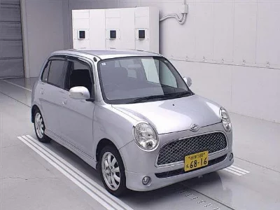 Daihatsu Mira Gino