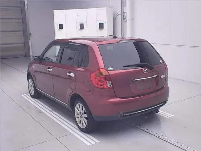 Mazda Verisa