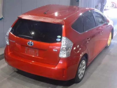 TOYOTA PRIUS ALPHA