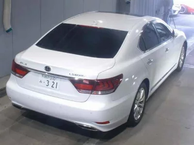 Lexus LS600h