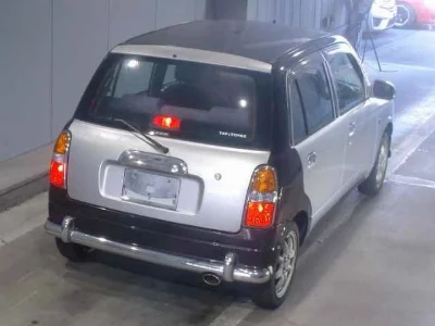 Daihatsu Mira Gino