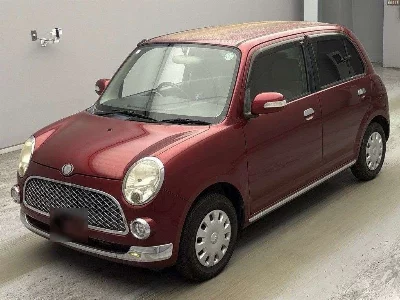 Daihatsu Mira Gino
