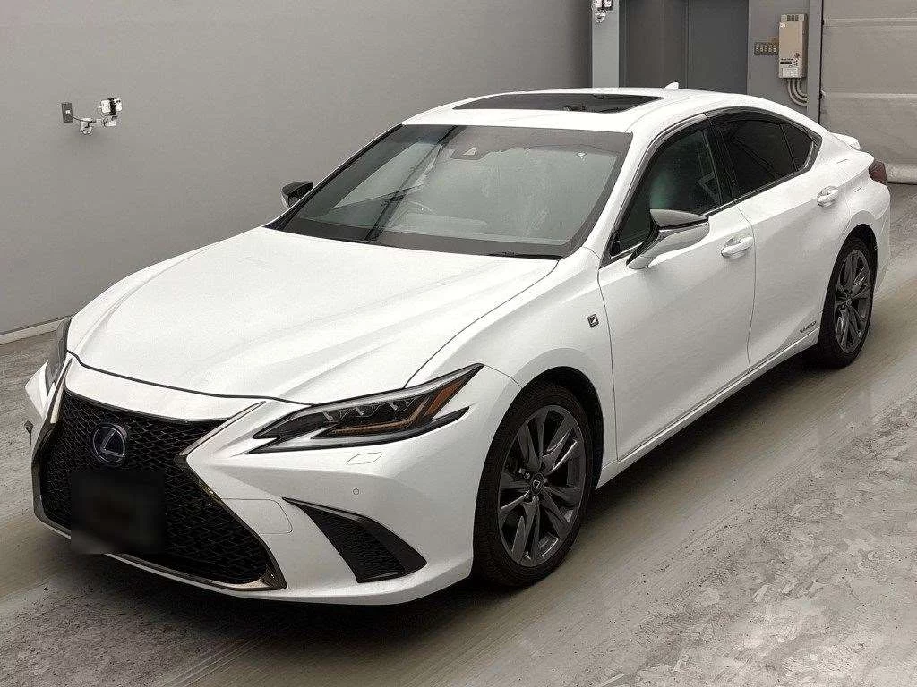 Lexus ES300h  с аукциона в Японии