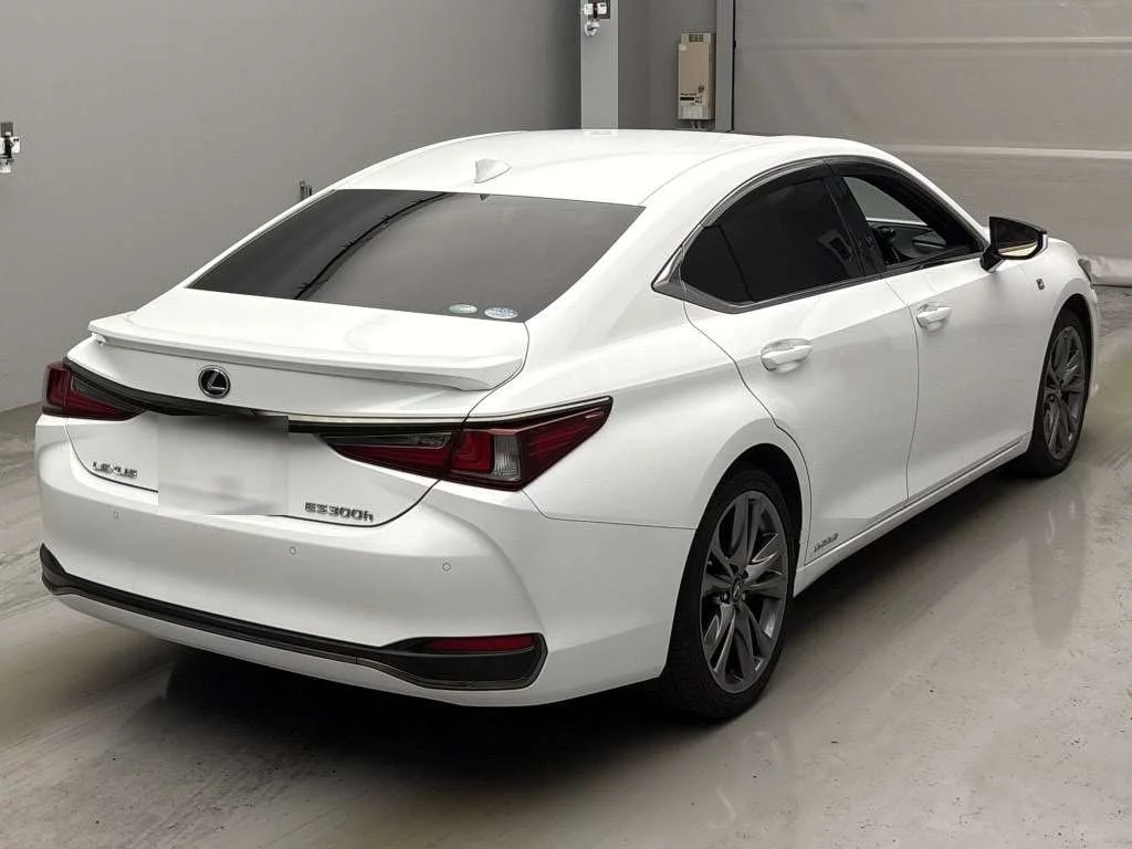 Lexus ES300h  с аукциона в Японии