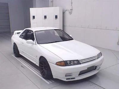 NISSAN SKYLINE