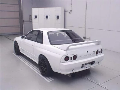 NISSAN SKYLINE