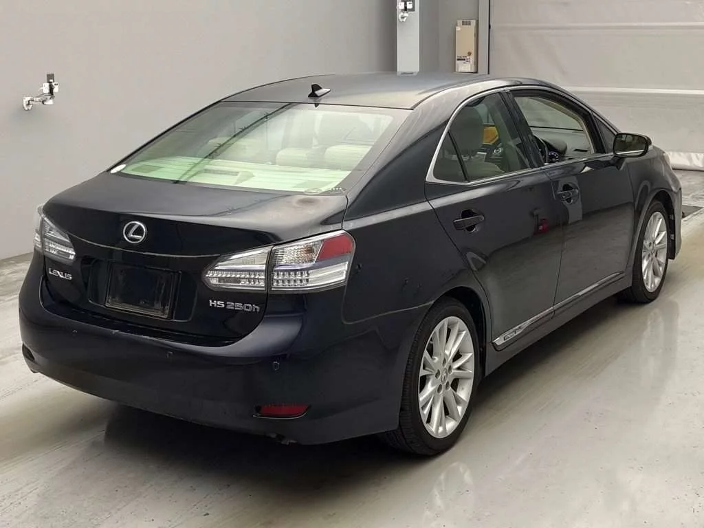 Lexus HS250h  с аукциона в Японии