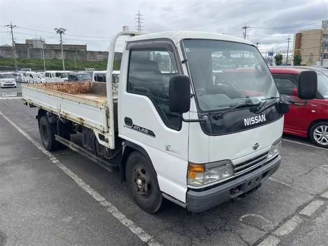 Nissan Atlas  с аукциона в Японии