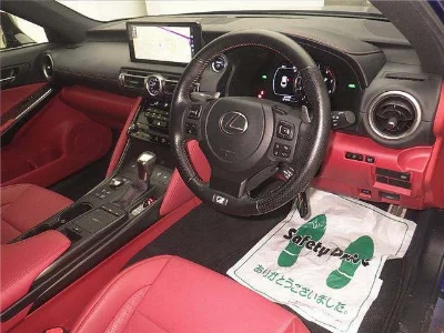 LEXUS IS