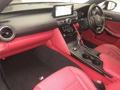 LEXUS IS