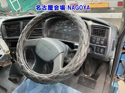NISSAN DIESEL (UD) BIG THUMB