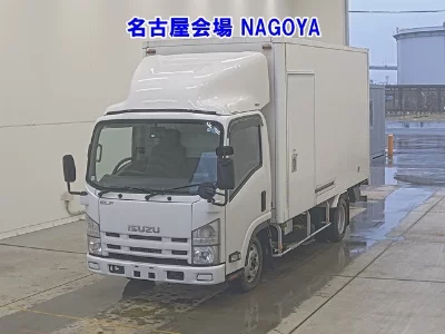 Isuzu Elf