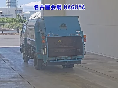 TOYOTA DYNA