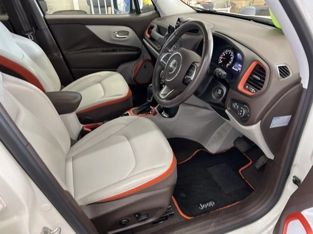 Jeep Renegade  с аукциона в Японии