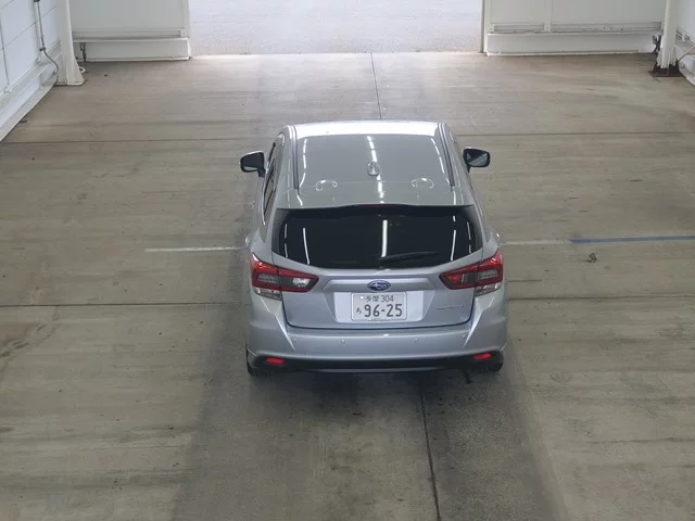 Subaru Impreza  с аукциона в Японии