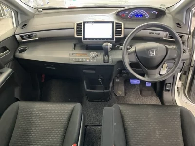 Honda Freed Spike