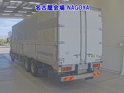 NISSAN DIESEL (UD) QUON