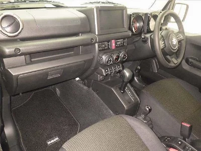 SUZUKI JIMNY NOMADE