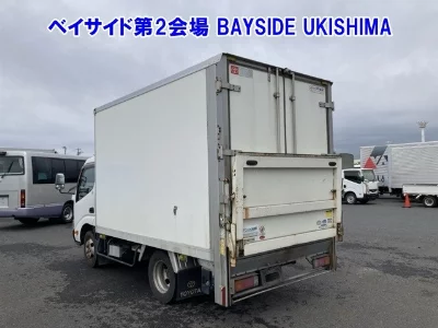 TOYOTA DYNA