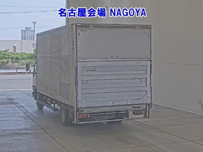 MITSUBISHI CANTER