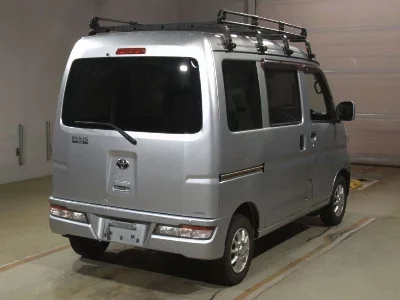 TOYOTA PIXIS VAN
