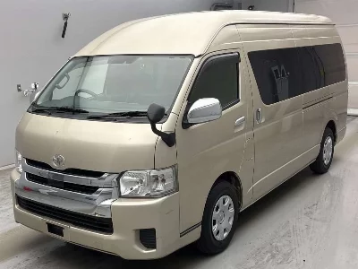 TOYOTA HIACE WAGON