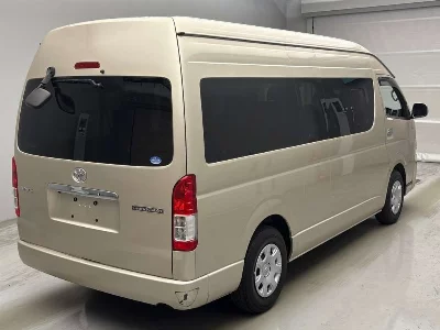 TOYOTA HIACE WAGON
