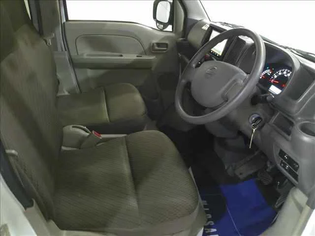 Nissan NV100 Clipper  с аукциона в Японии
