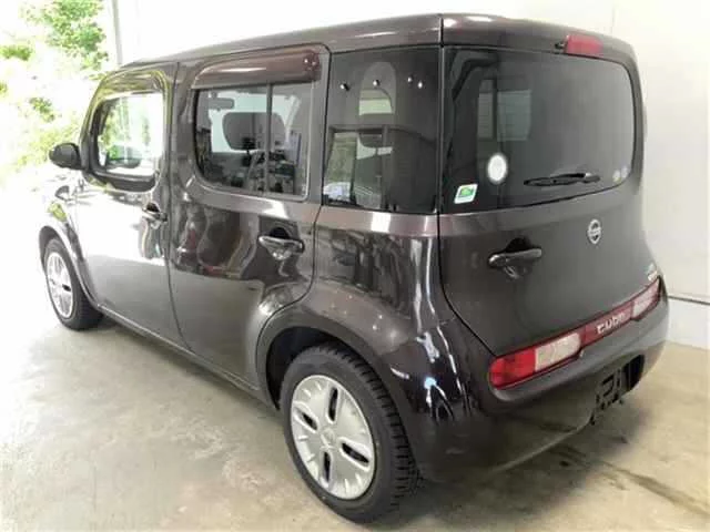 Nissan Cube  с аукциона в Японии