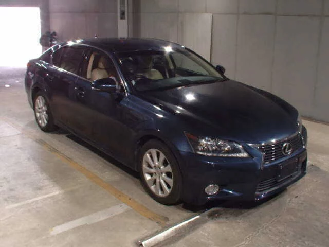 Lexus GS  с аукциона в Японии