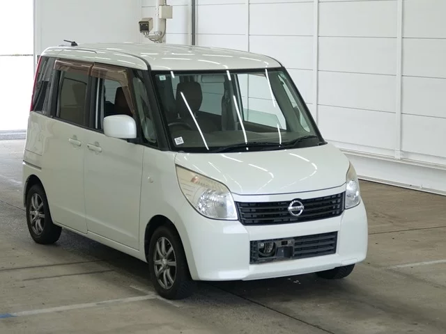 Nissan Roox  с аукциона в Японии