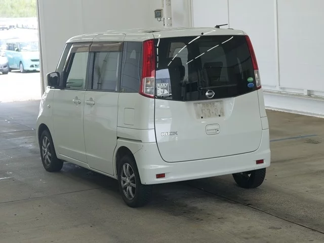 Nissan Roox  с аукциона в Японии
