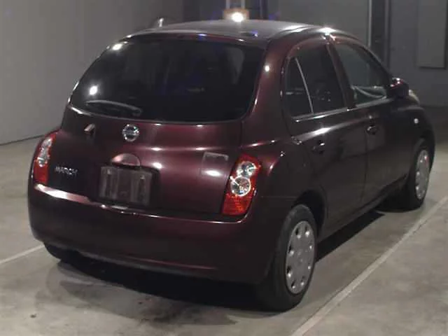 Nissan March  с аукциона в Японии
