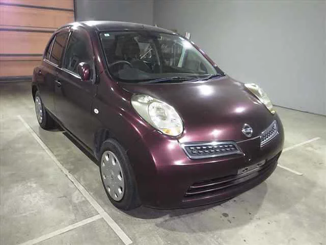 Nissan March  с аукциона в Японии