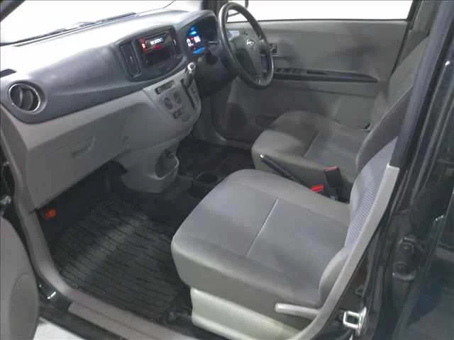 Daihatsu Mira e:S  с аукциона в Японии
