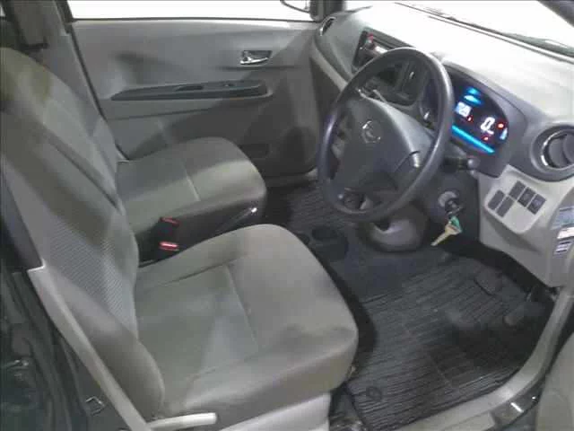 Daihatsu Mira e:S  с аукциона в Японии