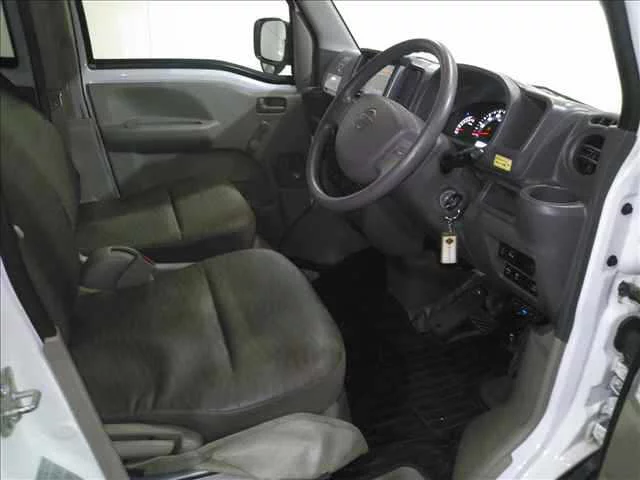 Nissan NV100 Clipper  с аукциона в Японии