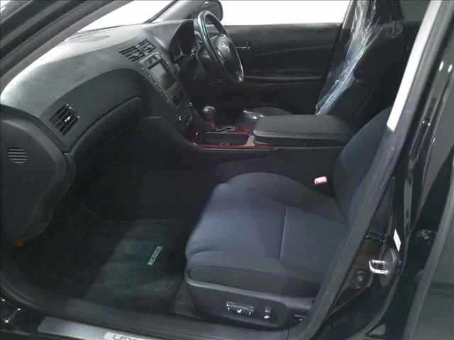 Lexus GS  с аукциона в Японии