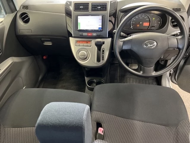 Daihatsu Mira  с аукциона в Японии