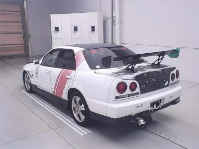 NISSAN SKYLINE