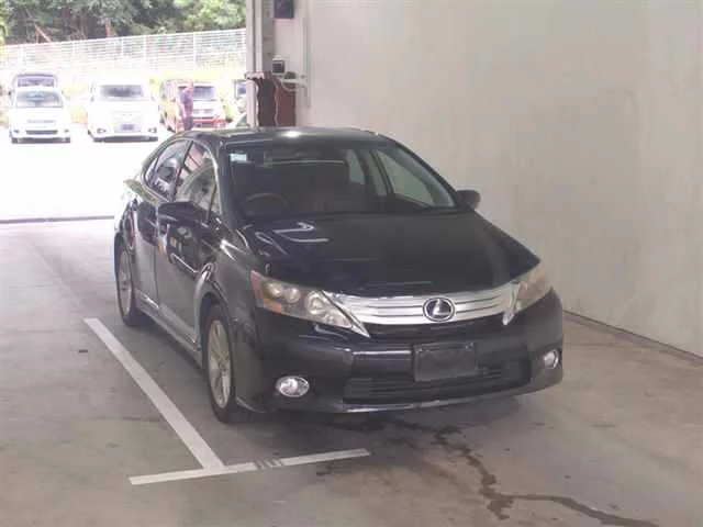 Lexus HS250h  с аукциона в Японии