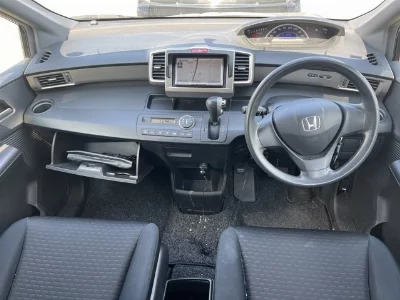Honda Freed Spike